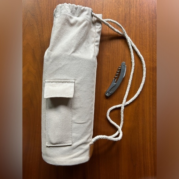 Insulated Wine bottle picnic tote with corkscrew, like new, cooler canvas purse - Picture 1 of 7